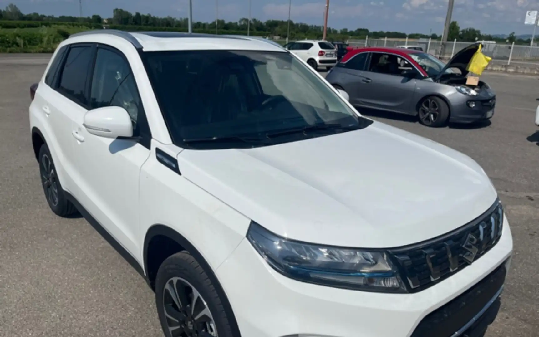 Suzuki Vitara Vitara II 2018 1.5h 140v Starview 4wd allgrip auto Bianco - 2