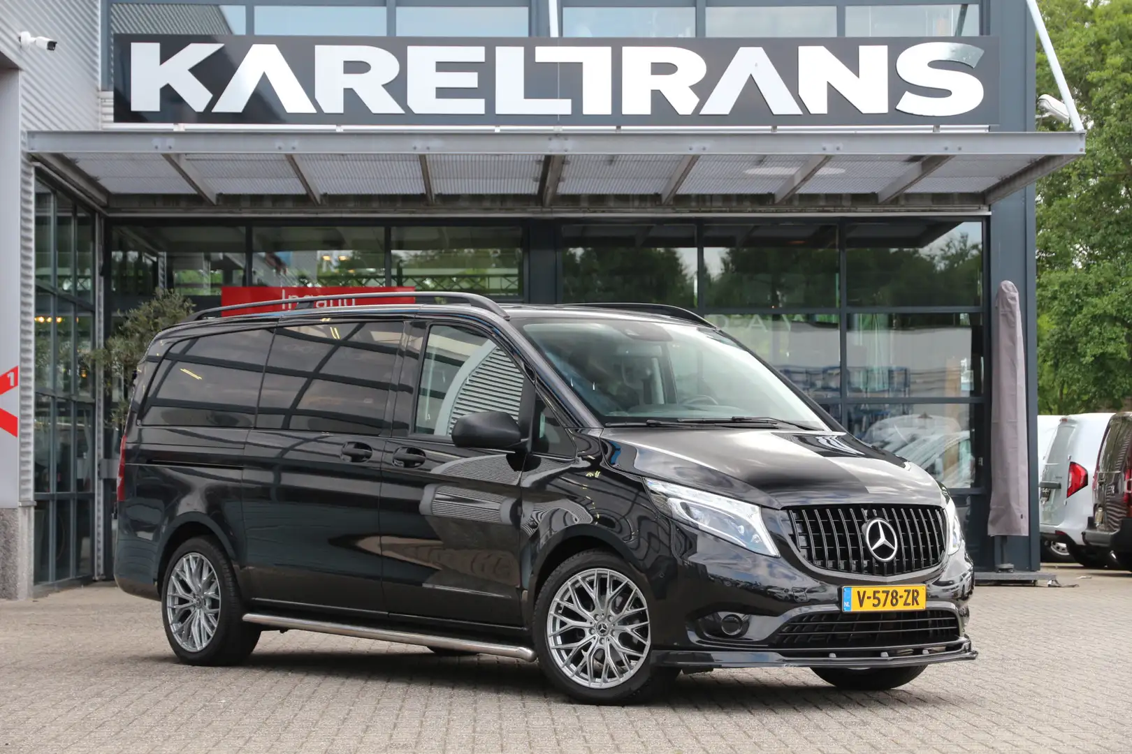 Mercedes-Benz Vito 190PK CDI | Aut. | DC | 2x Schuifdeur | Edition | Schwarz - 1