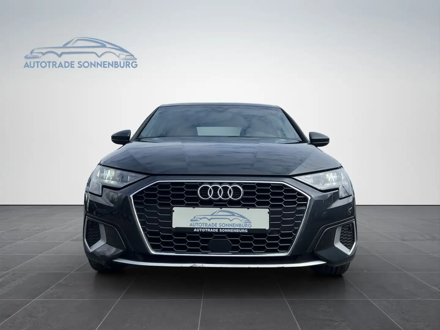 Audi A3 Sportback 30 TFSI advanced/NAVI/LED Gris - 2