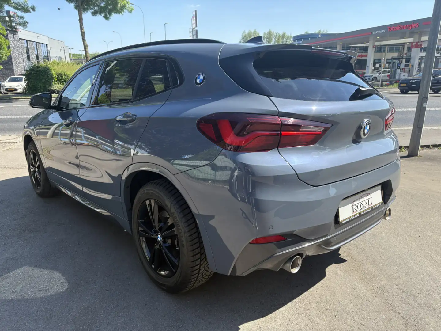 BMW X2 20dA XDRIVE 190 PACK M * GARANTIE 36 MOIS * Gris - 2