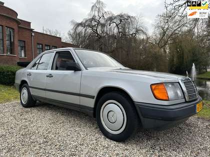 Mercedes-Benz 500 200-500 (W124) 230 E AUTOMAAT *apk:01-2026*