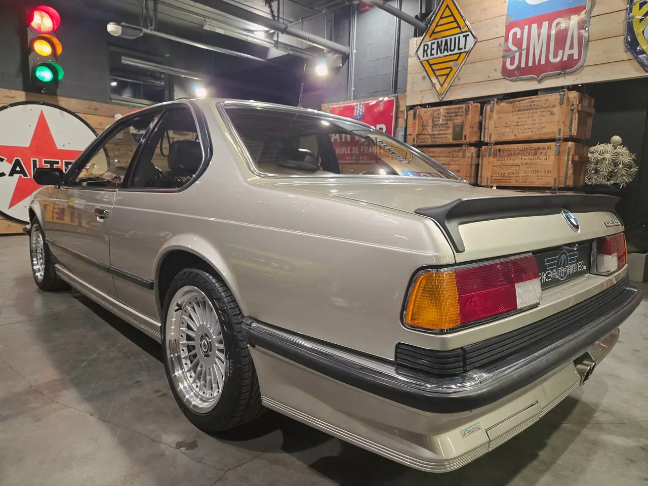 BMW 635 csi PACK M-TECHNIC avec seulement 110.000kms, foto 8