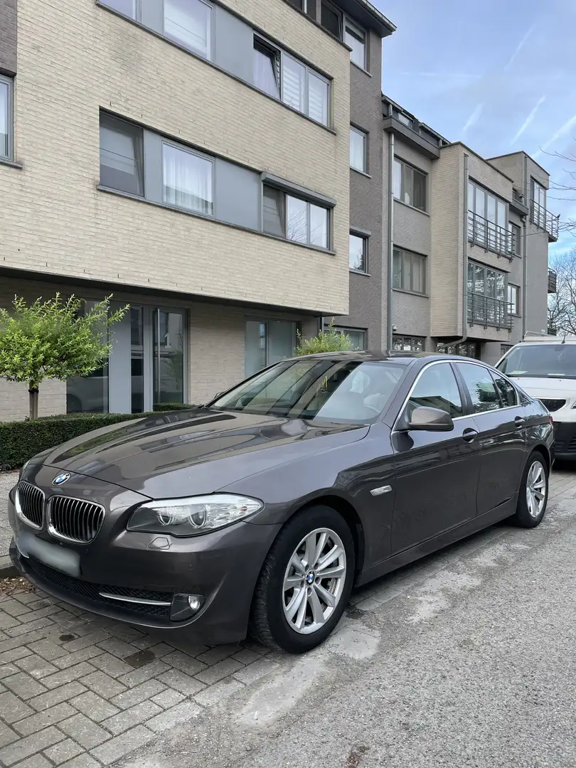 BMW 520 520dA AUTO 1erPROPRI-CUIR-CLIM-RADAR-GPS-XENON-LED Bruin - 1