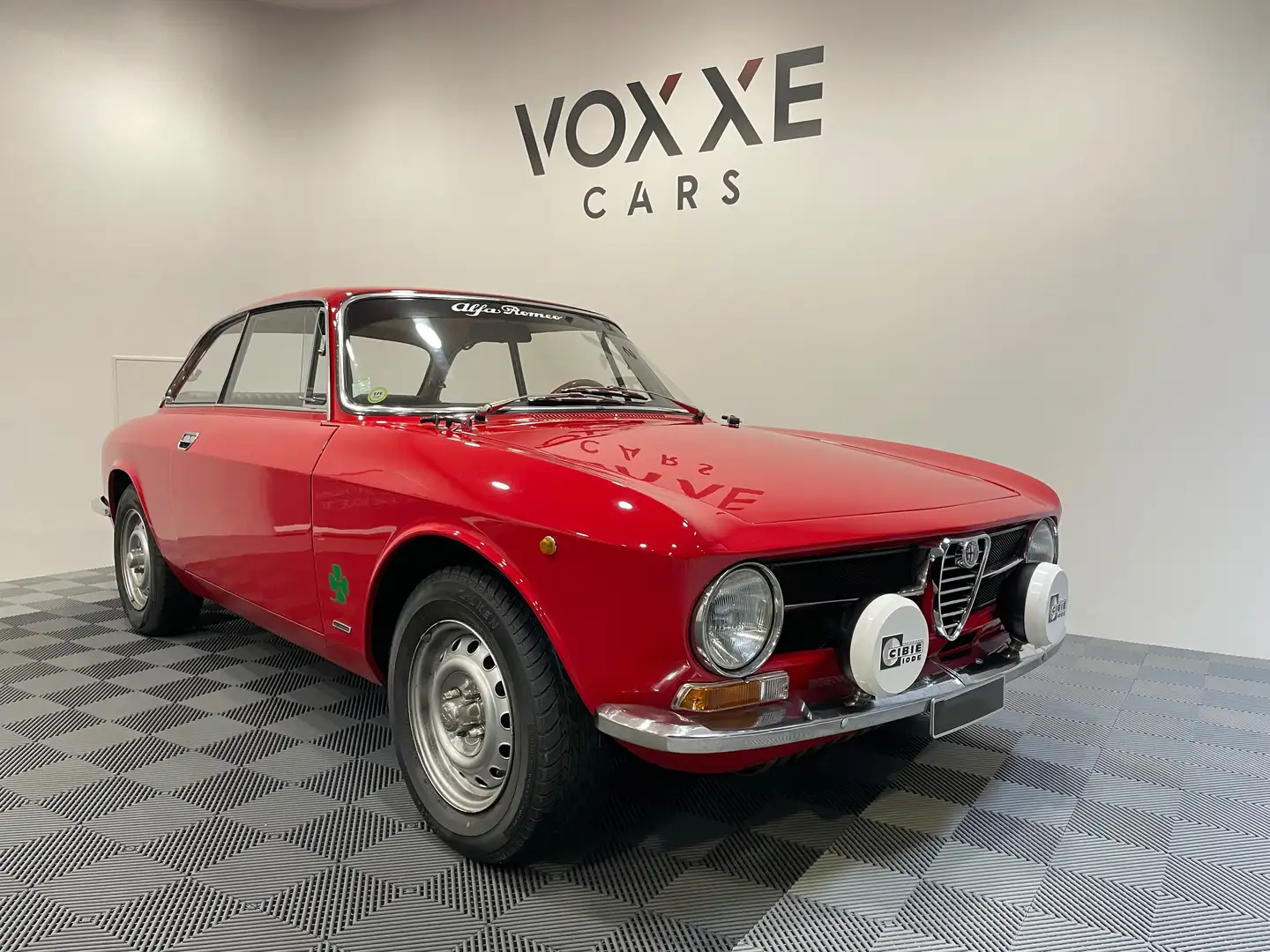 Alfa Romeo Giulia GT 1300 Junior | Coupe Bertone Rojo - 2