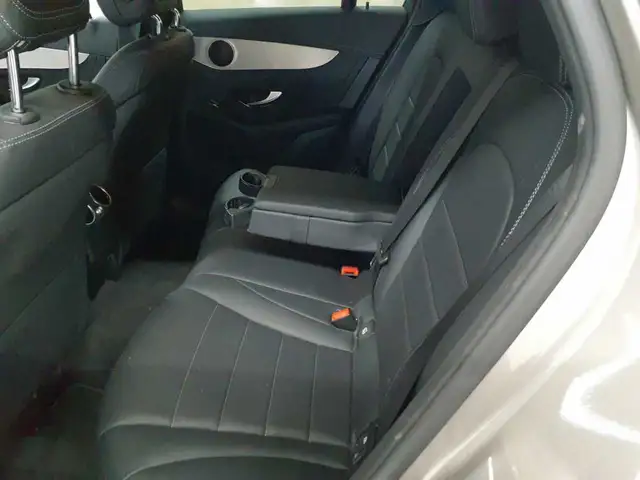 Mercedes-Benz GLC view 13
