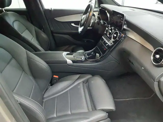 Mercedes-Benz GLC view 8