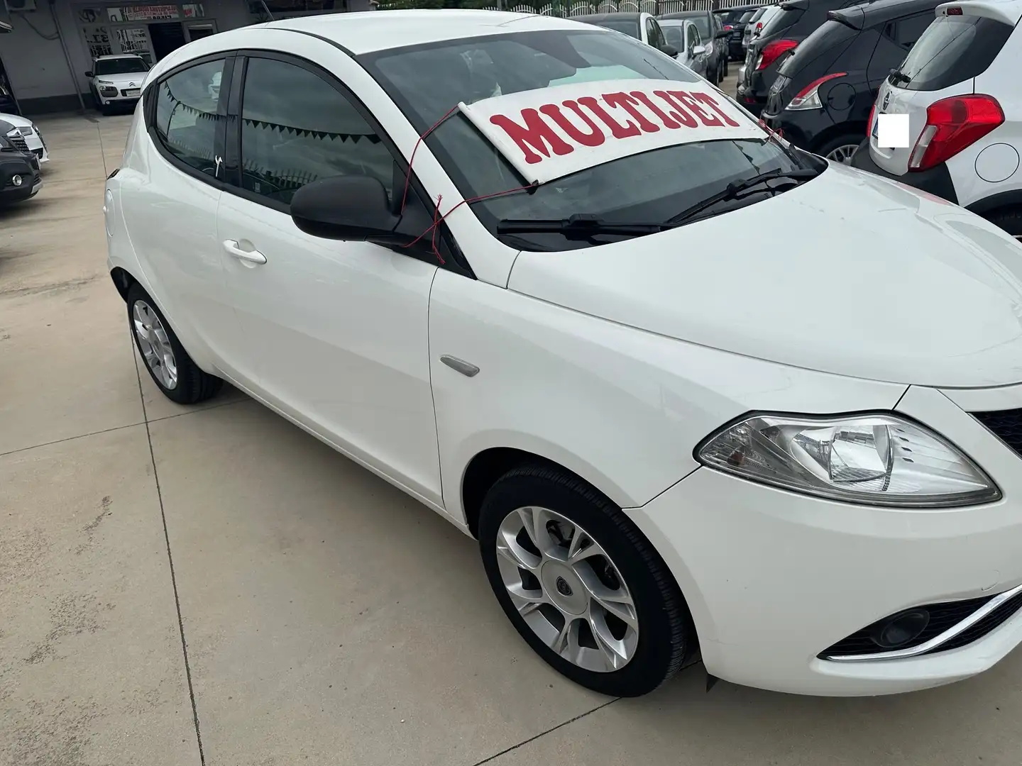 Lancia Ypsilon 1.3 mjt Gold Bianco - 1