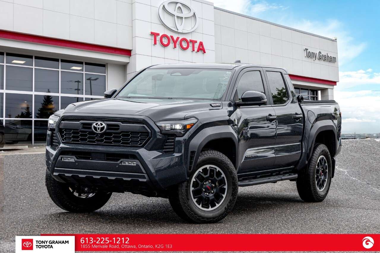 2025 Toyota Tacoma 4x4 Double Cab Auto Hybrid
