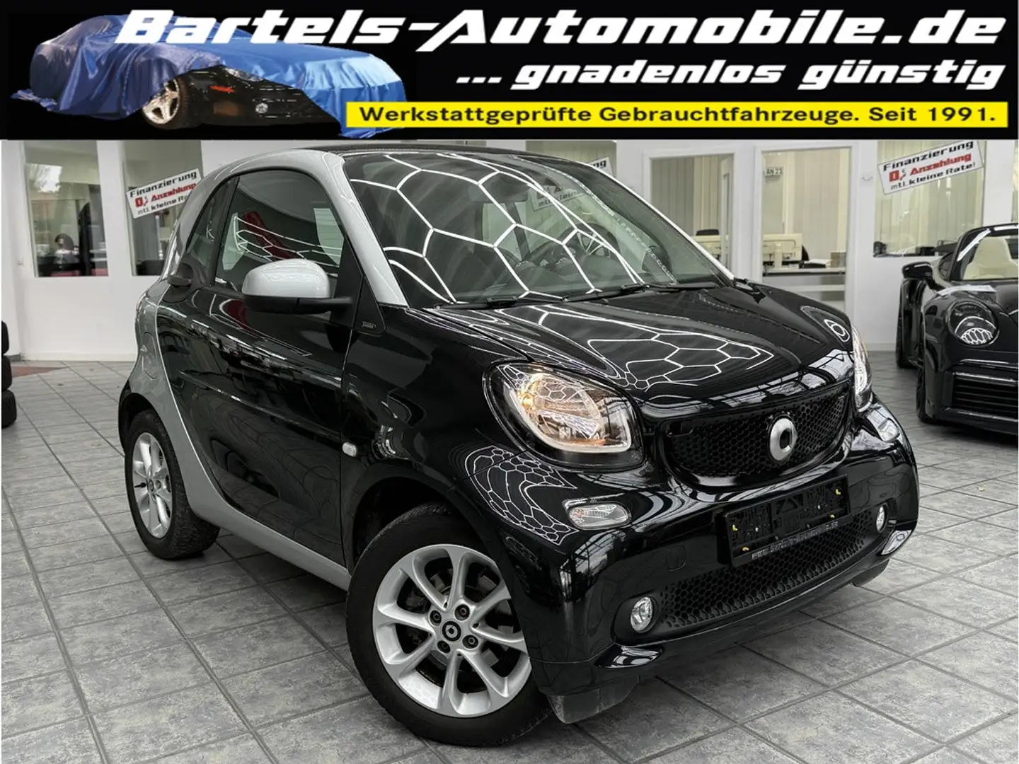 smart forTwo Coupe 1.0 passion, Navi, Klima, Sitzheiz. Schwarz - 1