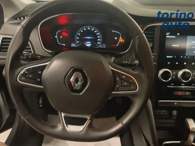 Renault Megane view 10