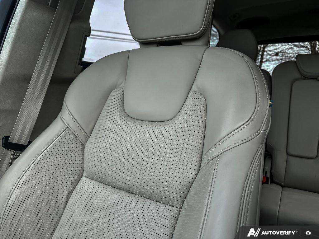 2024 Volvo XC90 T8 Ultimate Bright Theme thumb 19