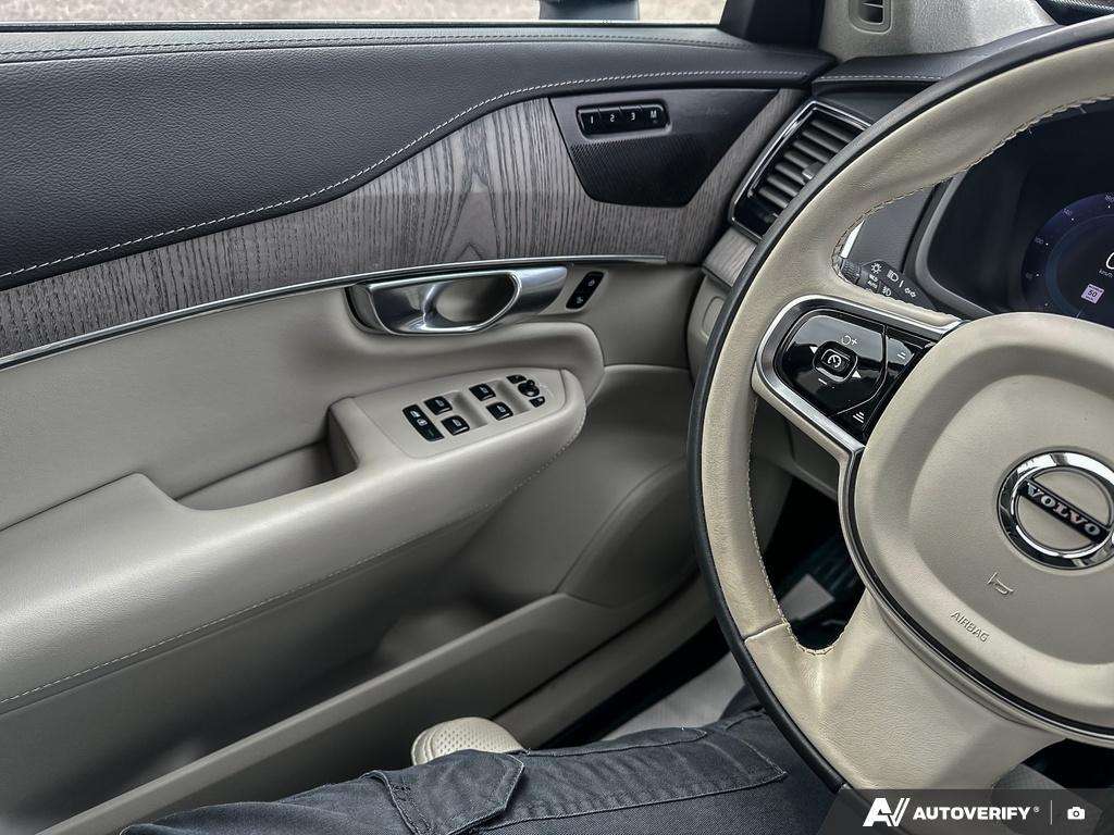 2024 Volvo XC90 T8 Ultimate Bright Theme thumb 16