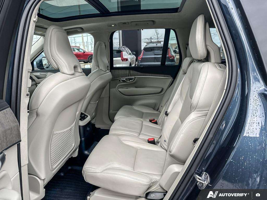 2024 Volvo XC90 T8 Ultimate Bright Theme thumb 22