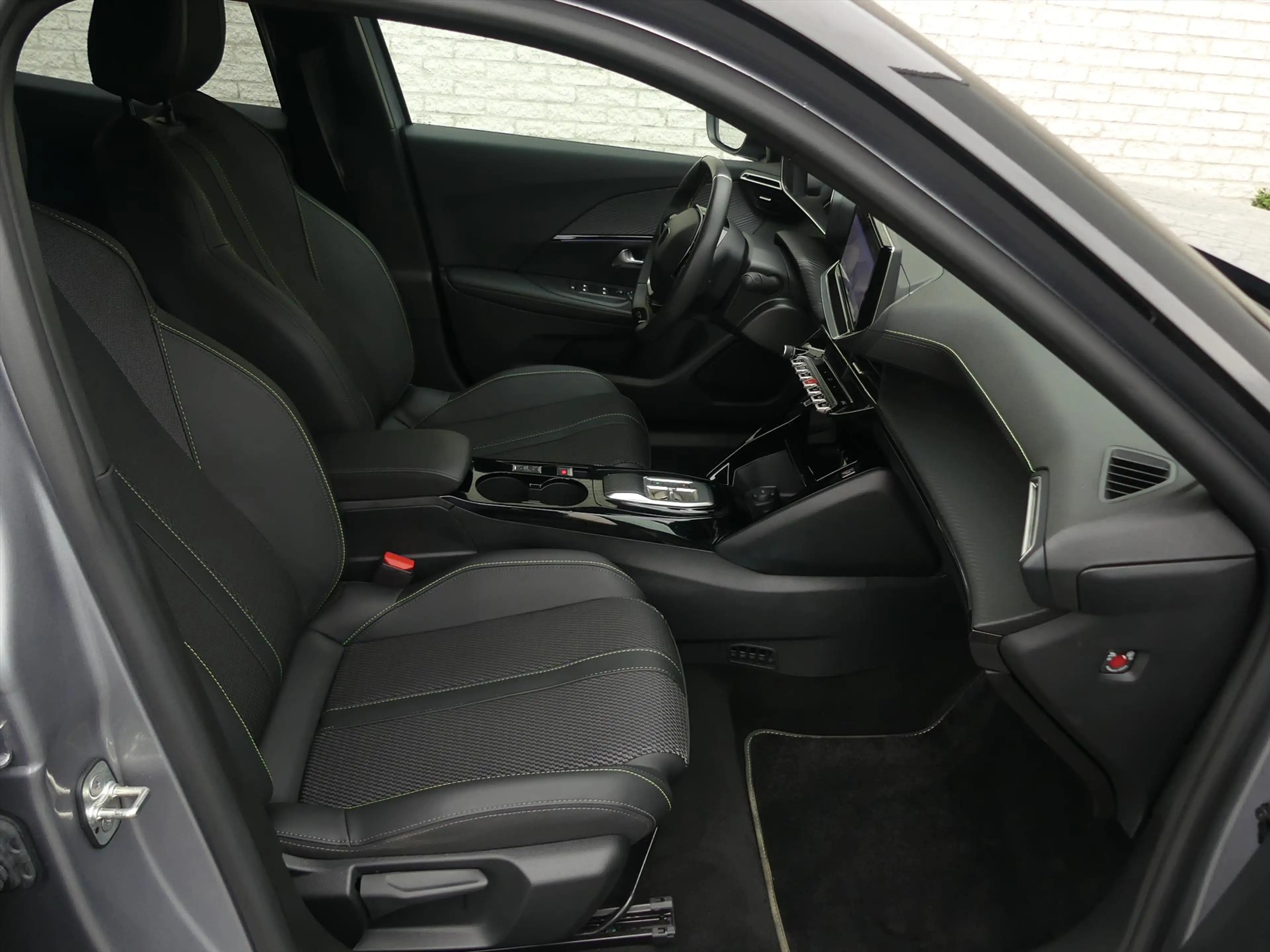 Peugeot e-2008 EV 50kWh 136PK GT 360 CAMERA/ADAPT.CRUISE/LMV/NAVI — photo 7