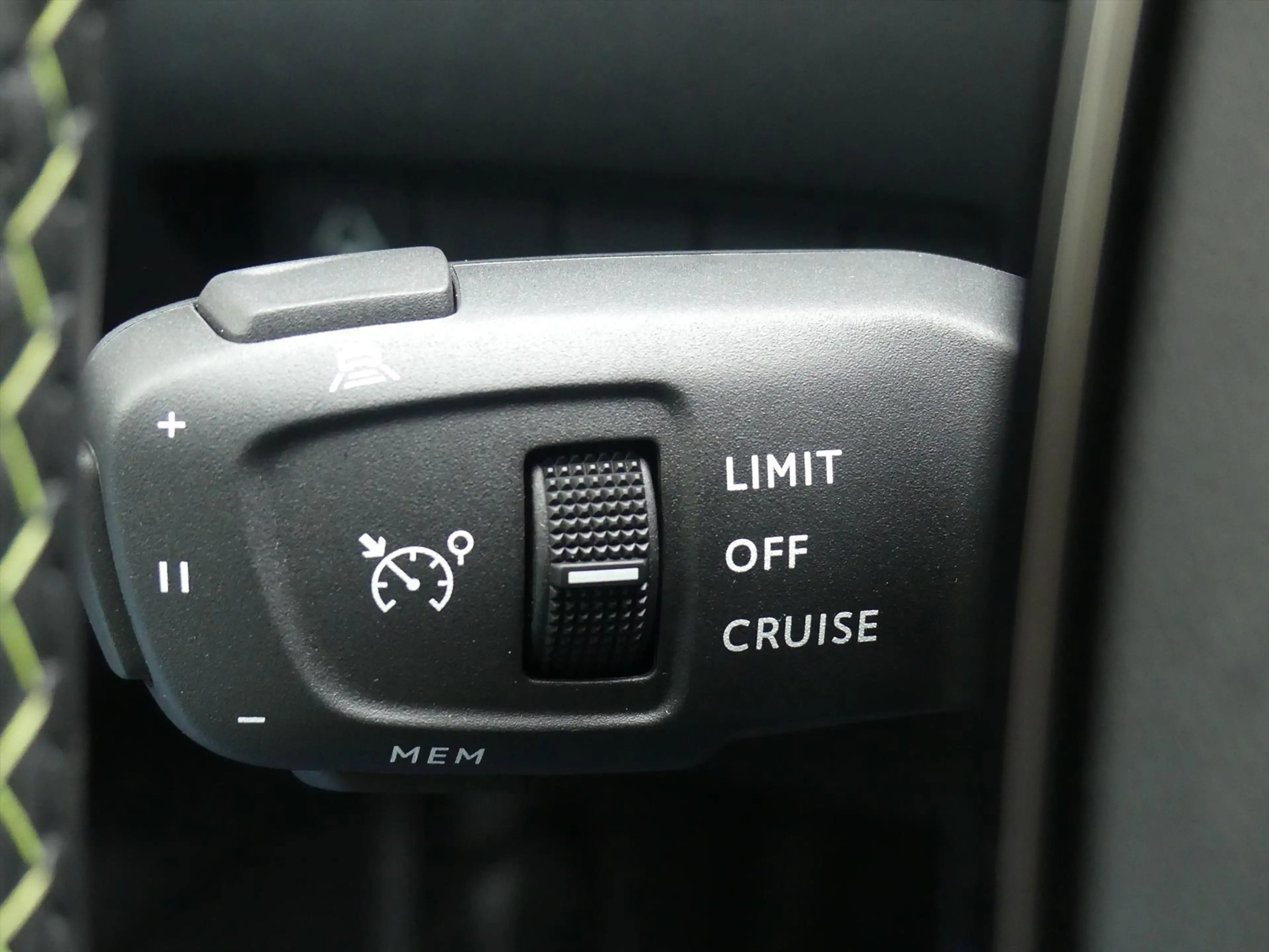 Peugeot e-2008 EV 50kWh 136PK GT 360 CAMERA/ADAPT.CRUISE/LMV/NAVI — photo 22