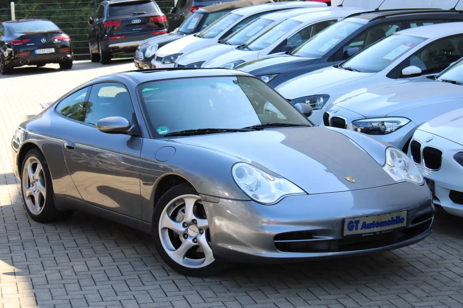Porsche 996 Carrera 4 Coupe/Autom/Schiebedach/Navi/Klim Grau - 1
