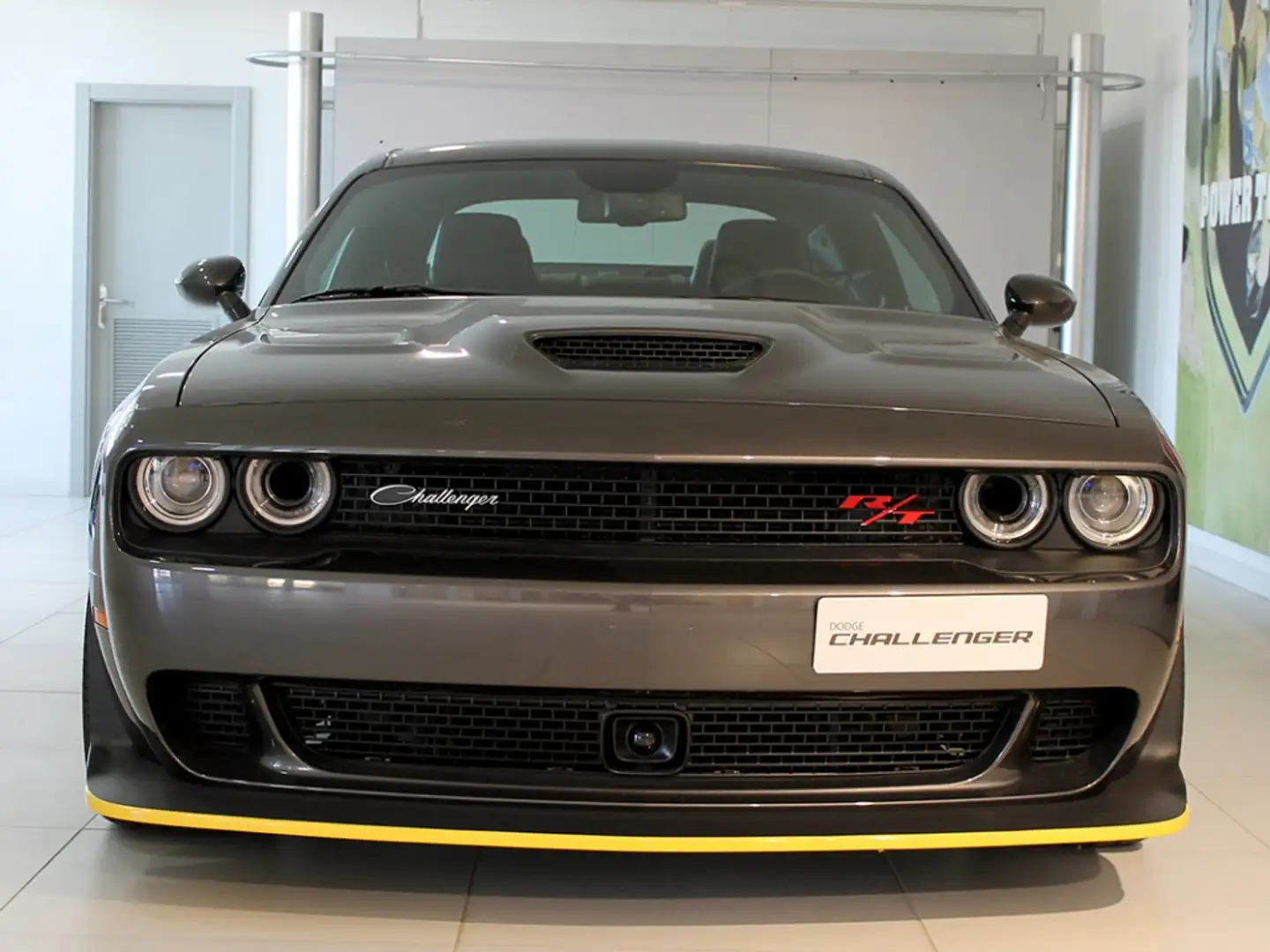 Dodge Challenger R/T Scat Pack 6.4 HEMI V8 Gris - 2