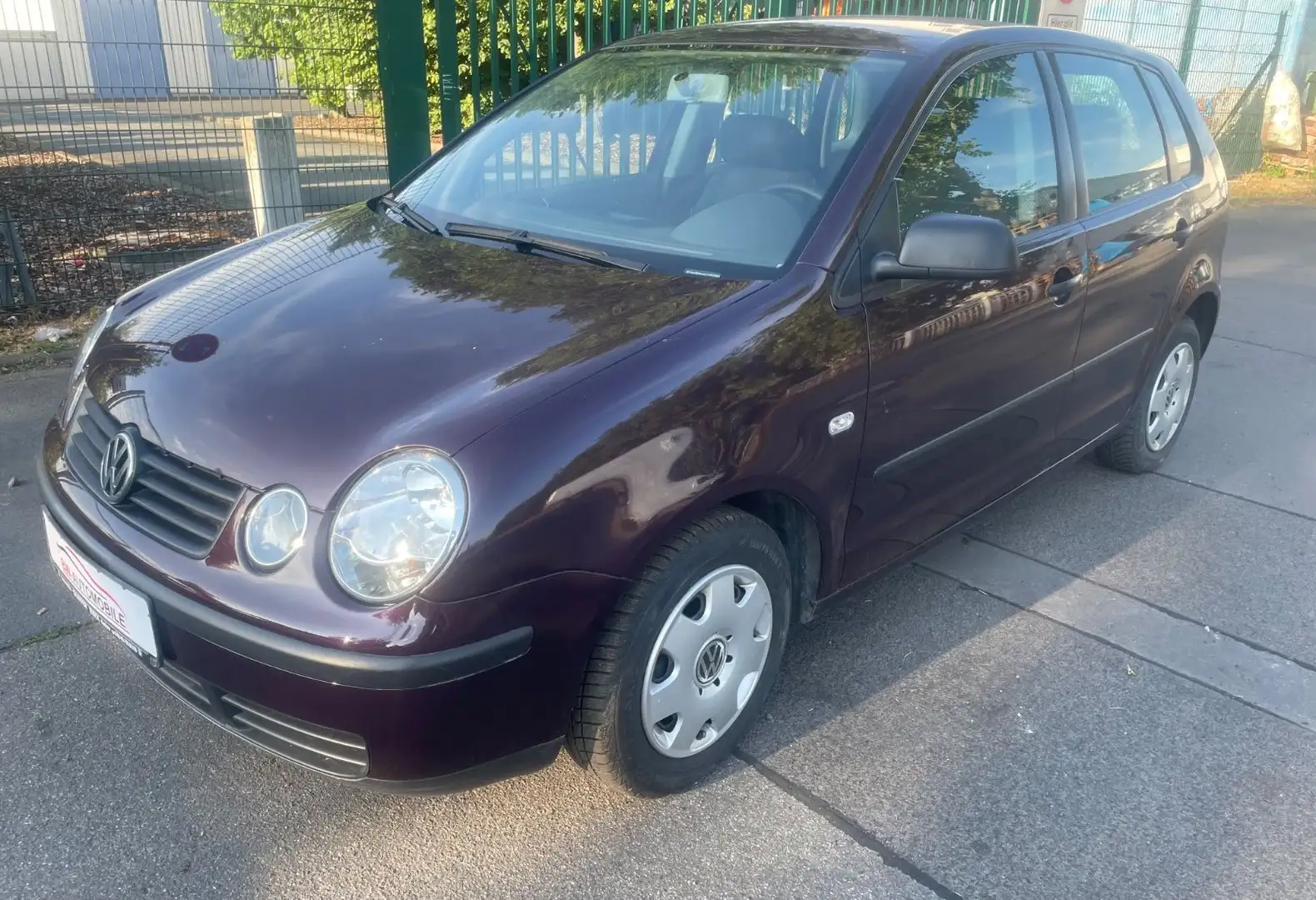 Volkswagen Polo IV Basis Rot - 1