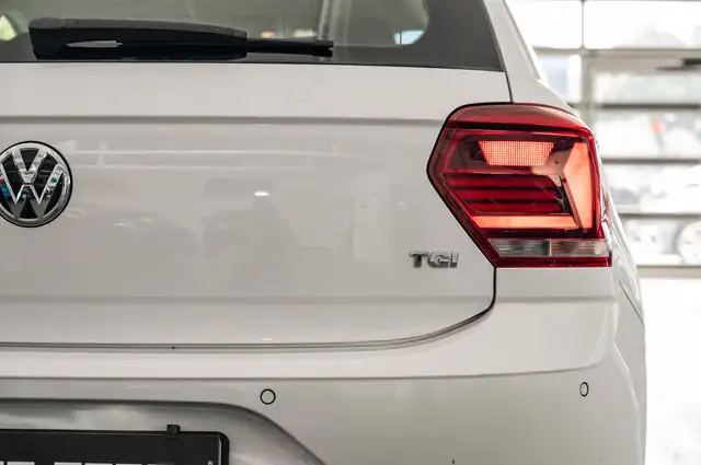 Volkswagen Polo view 20