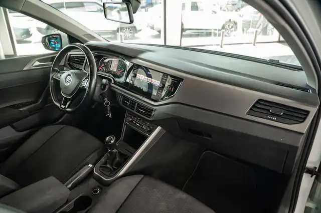 Volkswagen Polo view 10