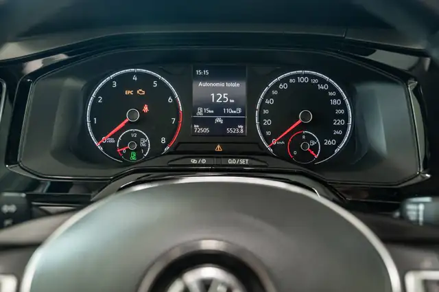 Volkswagen Polo view 12