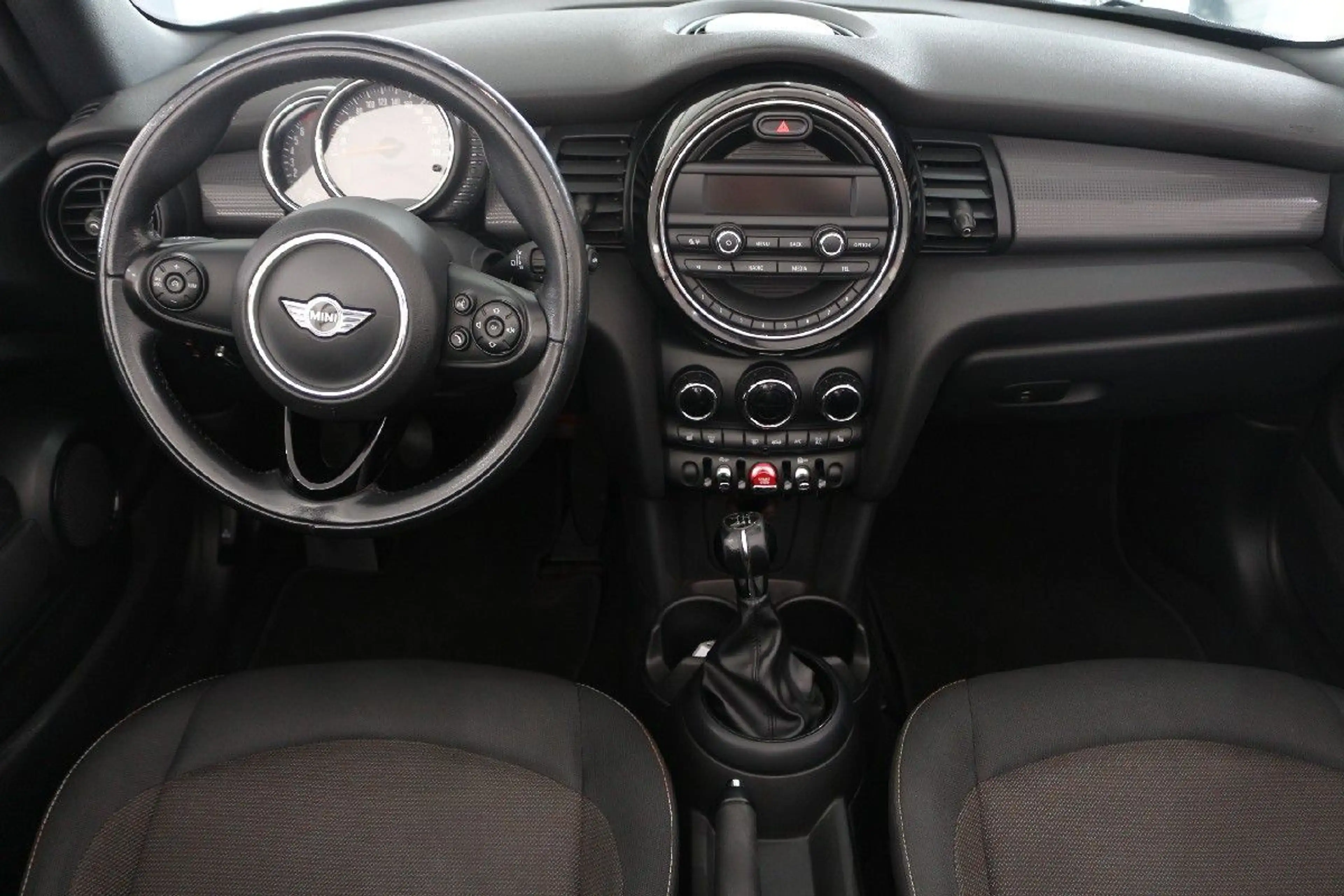 MINI Cooper Cabrio - Sitzheizung-Tempomat-PDC-UJack — photo 13