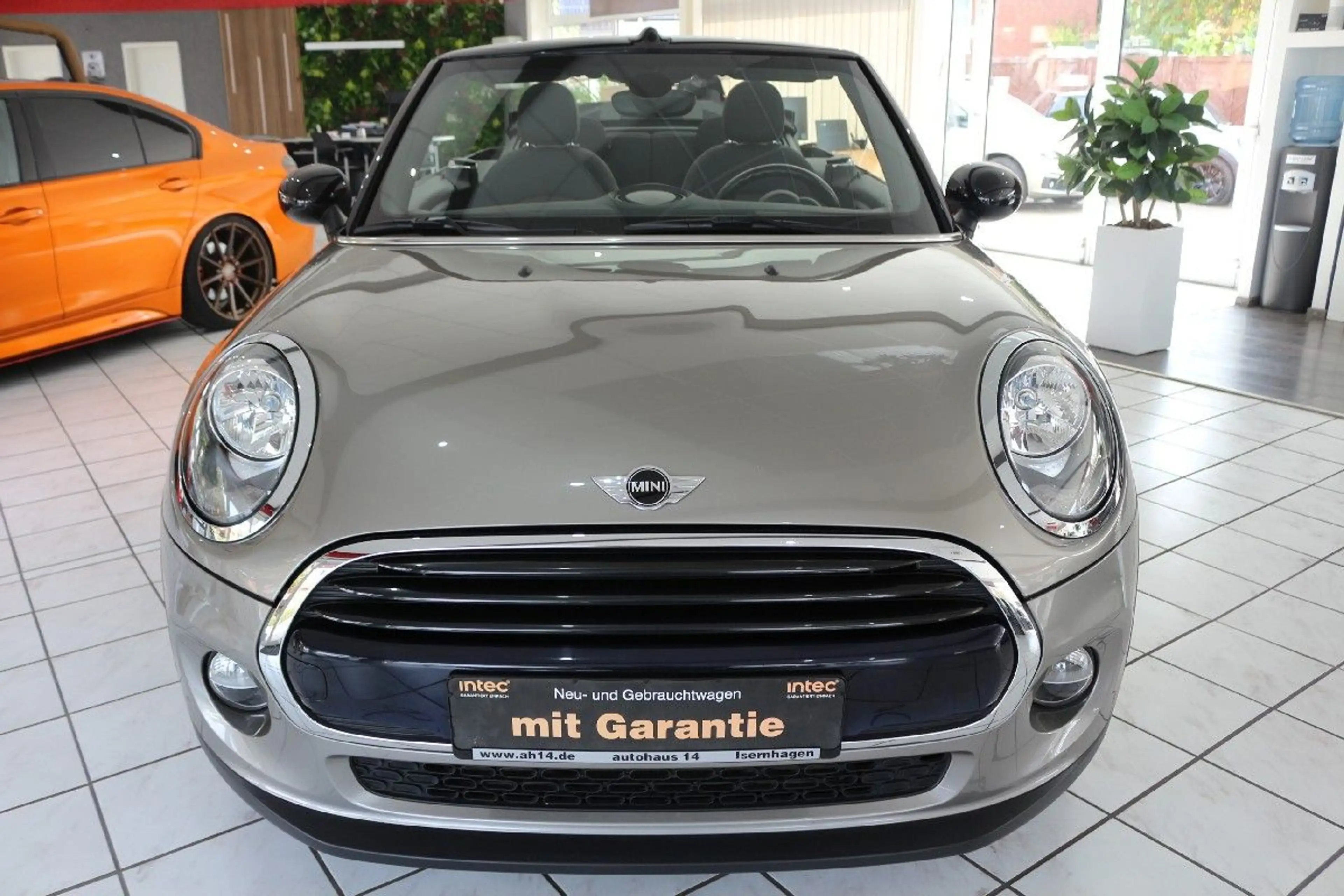 MINI Cooper Cabrio - Sitzheizung-Tempomat-PDC-UJack — photo 3