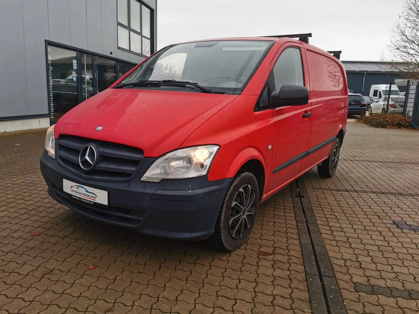 Mercedes-Benz Vito Kasten 110 CDI kompakt TÜV 8/27! Rot - 1