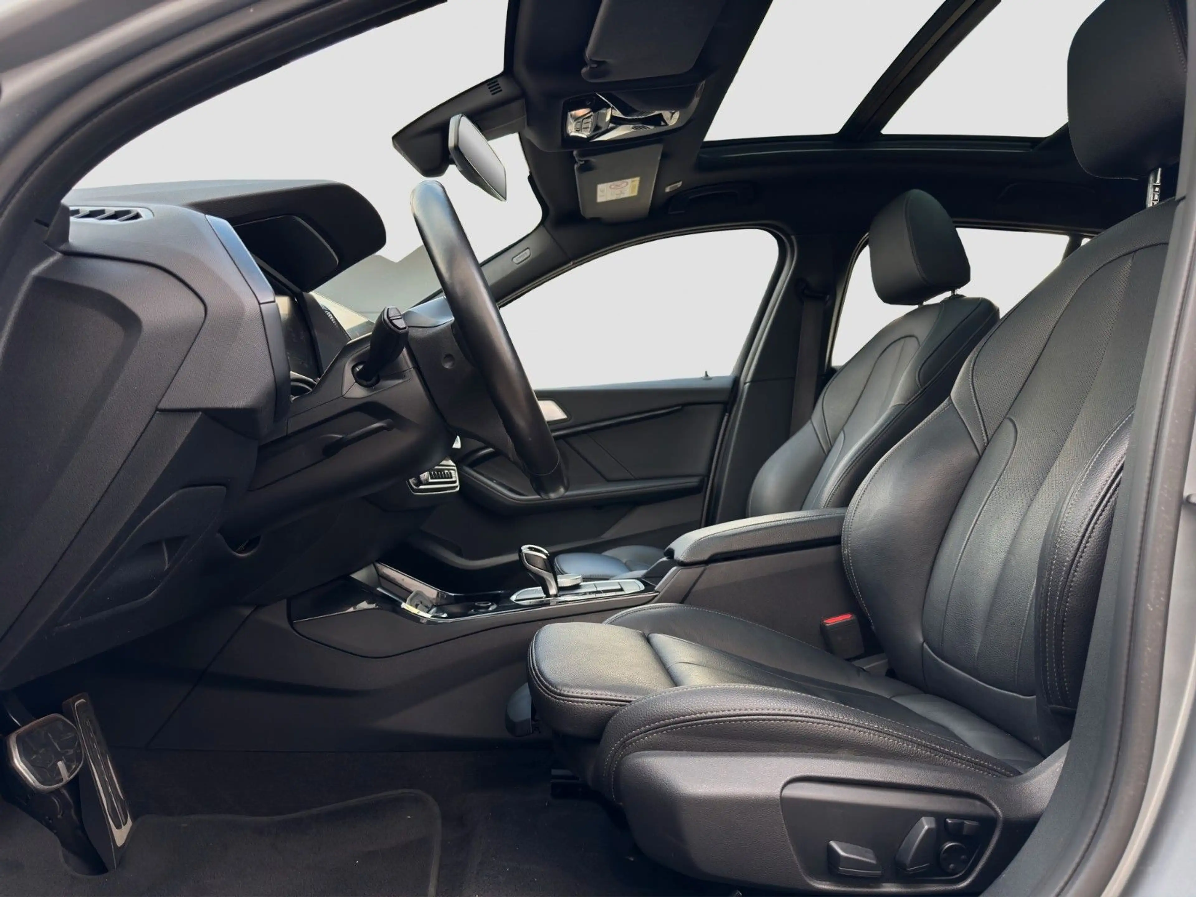 BMW 118 i Steptronic Lim. M Sport Shadow PANO|harman — photo 15