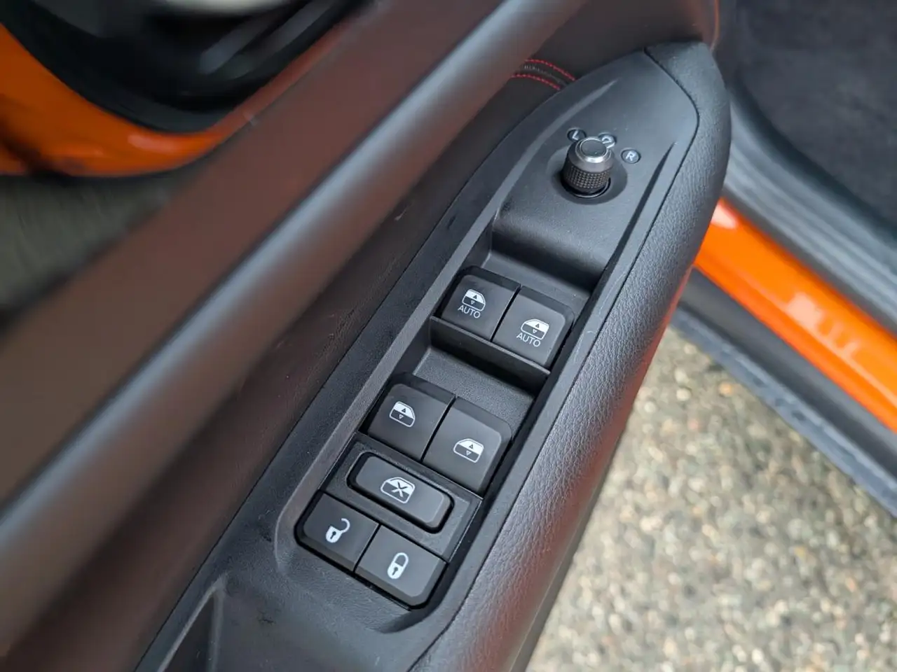 Jeep Compass photo Jeep Compass