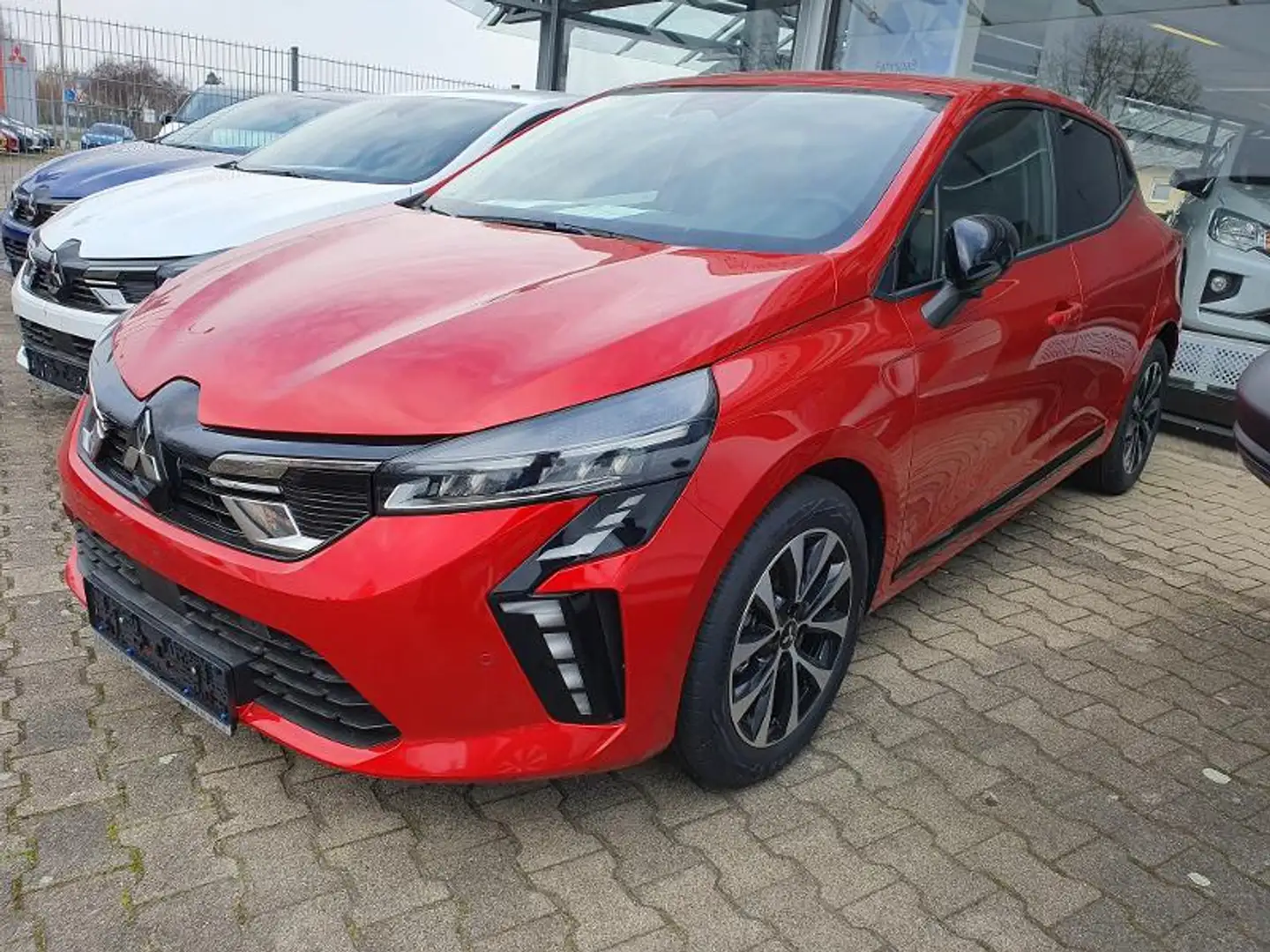 Mitsubishi Colt PLUS 1.0 T-Benziner 6-Gang Rood - 1