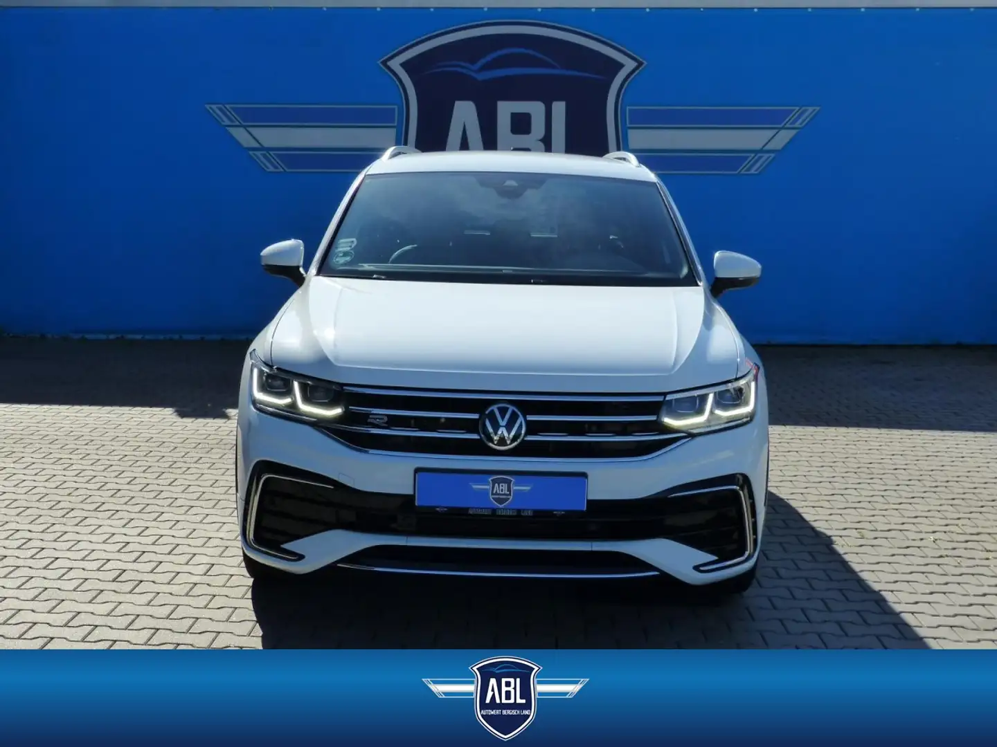 Volkswagen Tiguan .2.0R-LINE.4MOTION.NAVI.AHK.KAMERA.AUTO Klima Weiß - 1