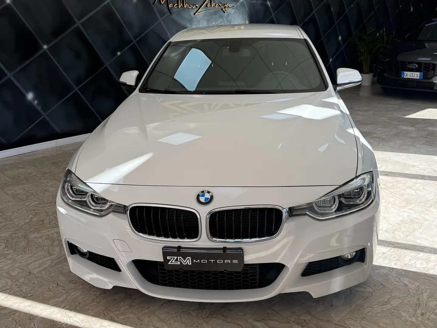 BMW 320 Serie 3 F31 2015 Touring 320d Touring Msport auto Bianco - 1