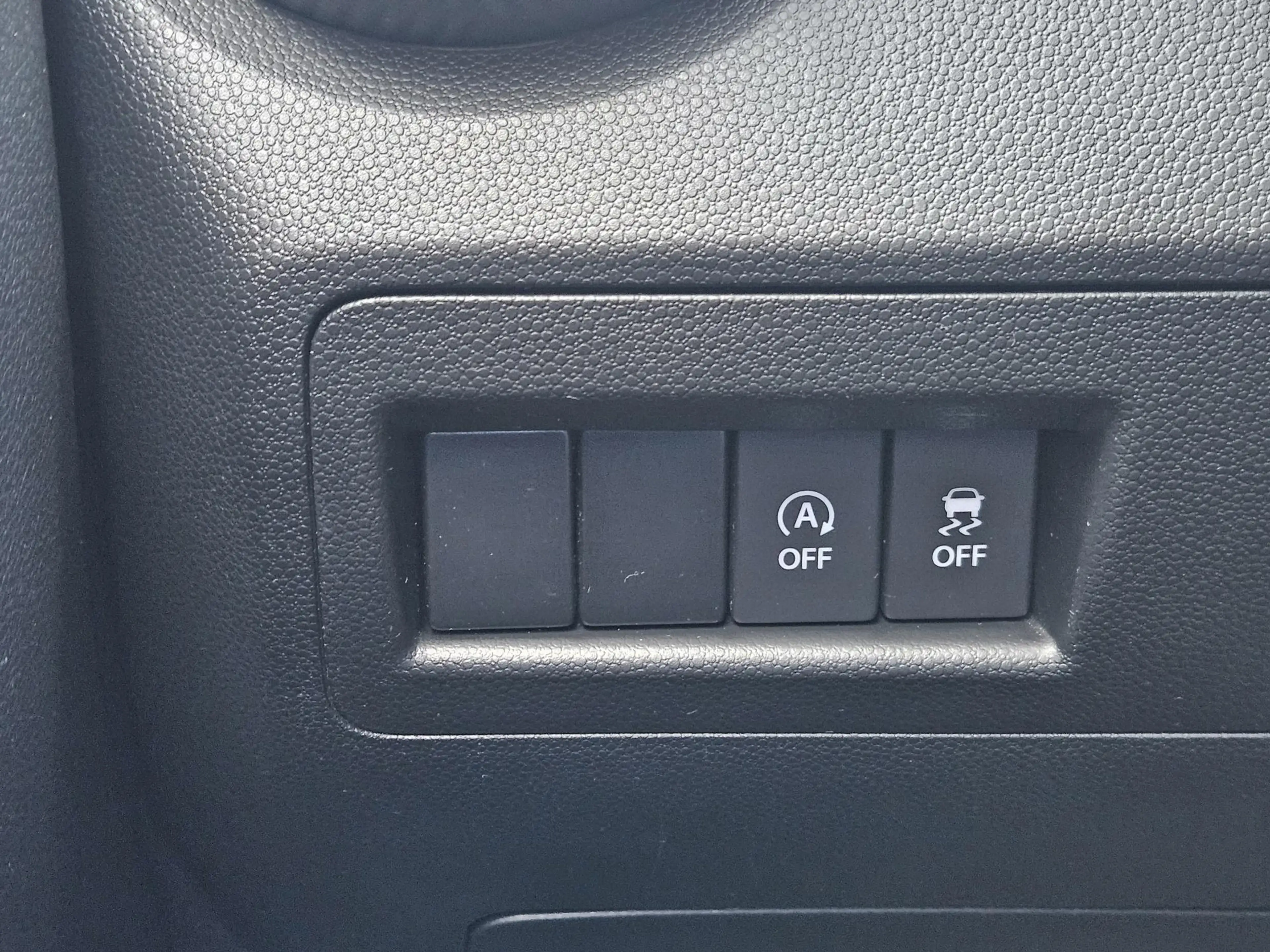 Suzuki Ignis 1.2 Smart Hybrid Select Two Tone Carplay Cam LM16 — photo 22