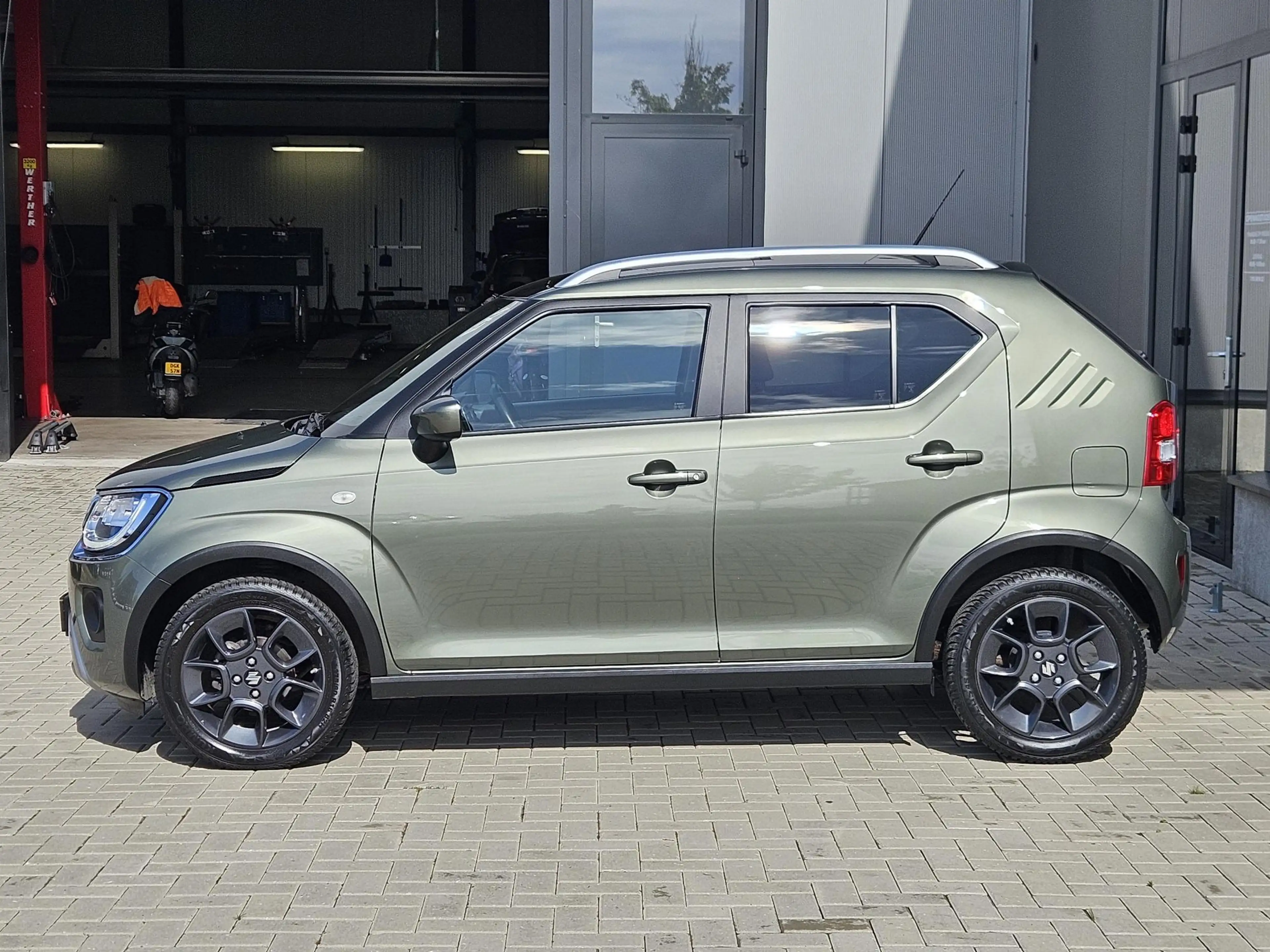 Suzuki Ignis 1.2 Smart Hybrid Select Two Tone Carplay Cam LM16 — photo 6