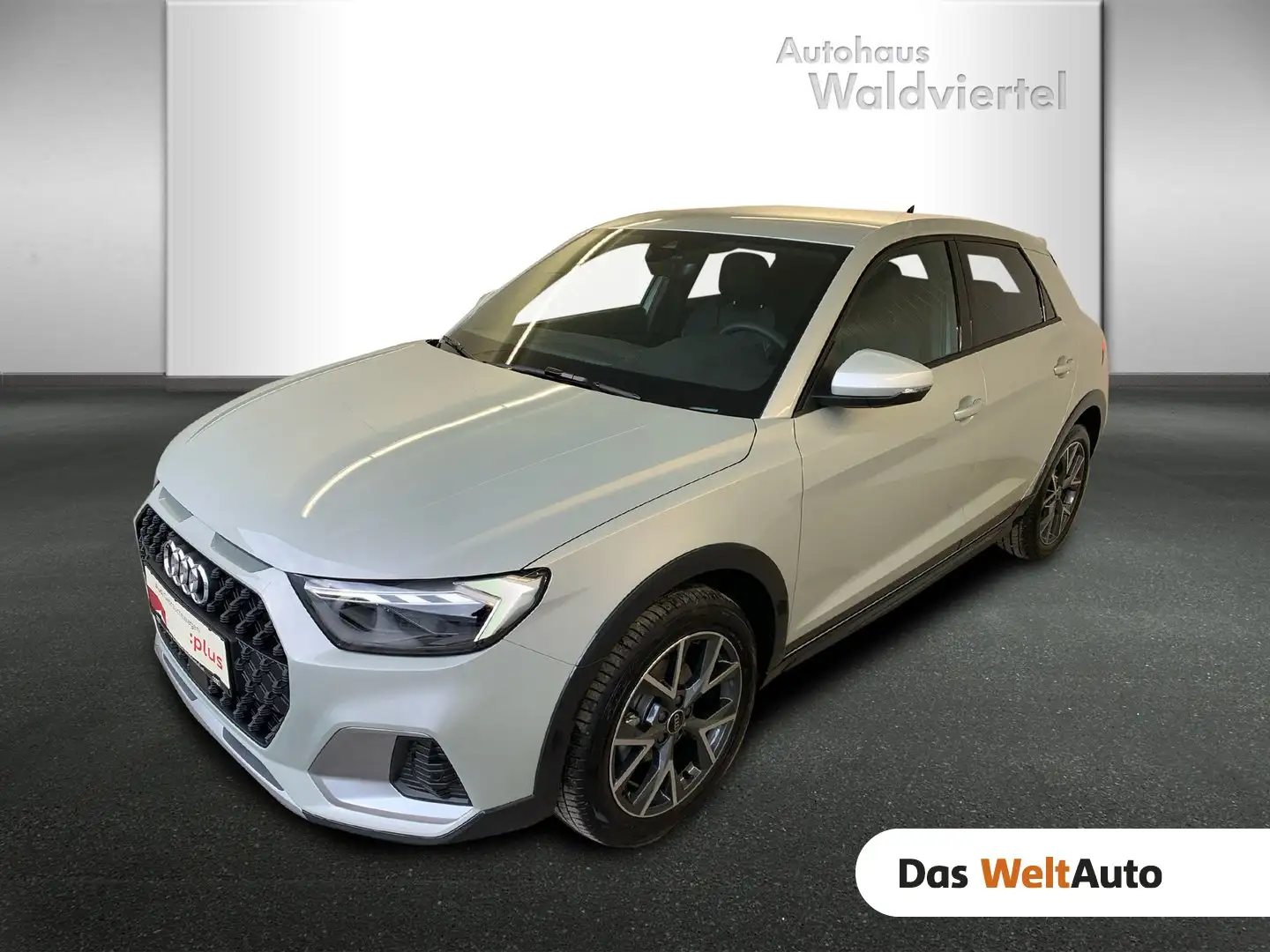 Audi A1 35 TFSI intense Plateado - 1