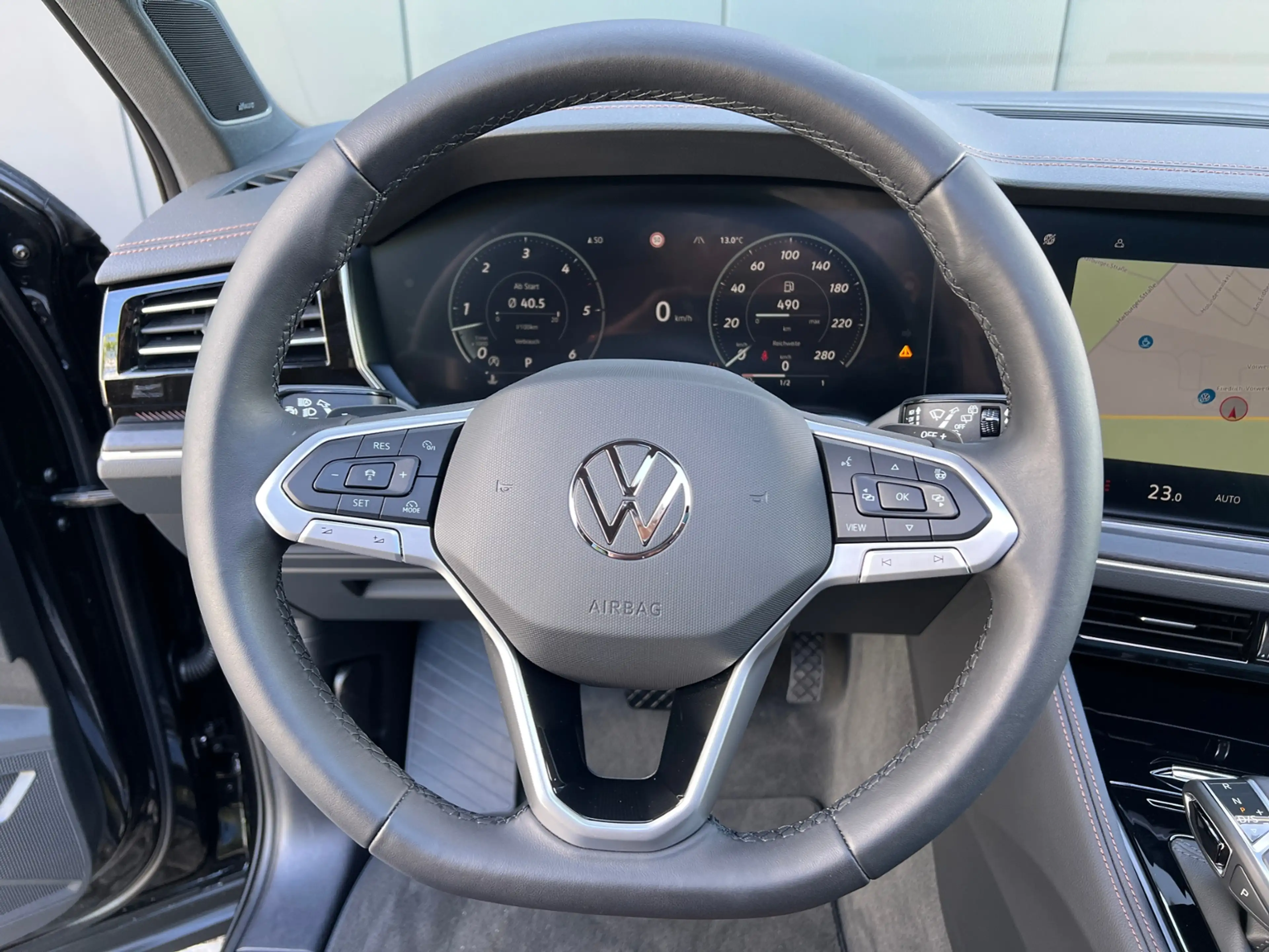 Volkswagen Touareg Elegance 3.0 TDI 4MOTION *AHK, Pano, Dynaudio, Of — photo 12