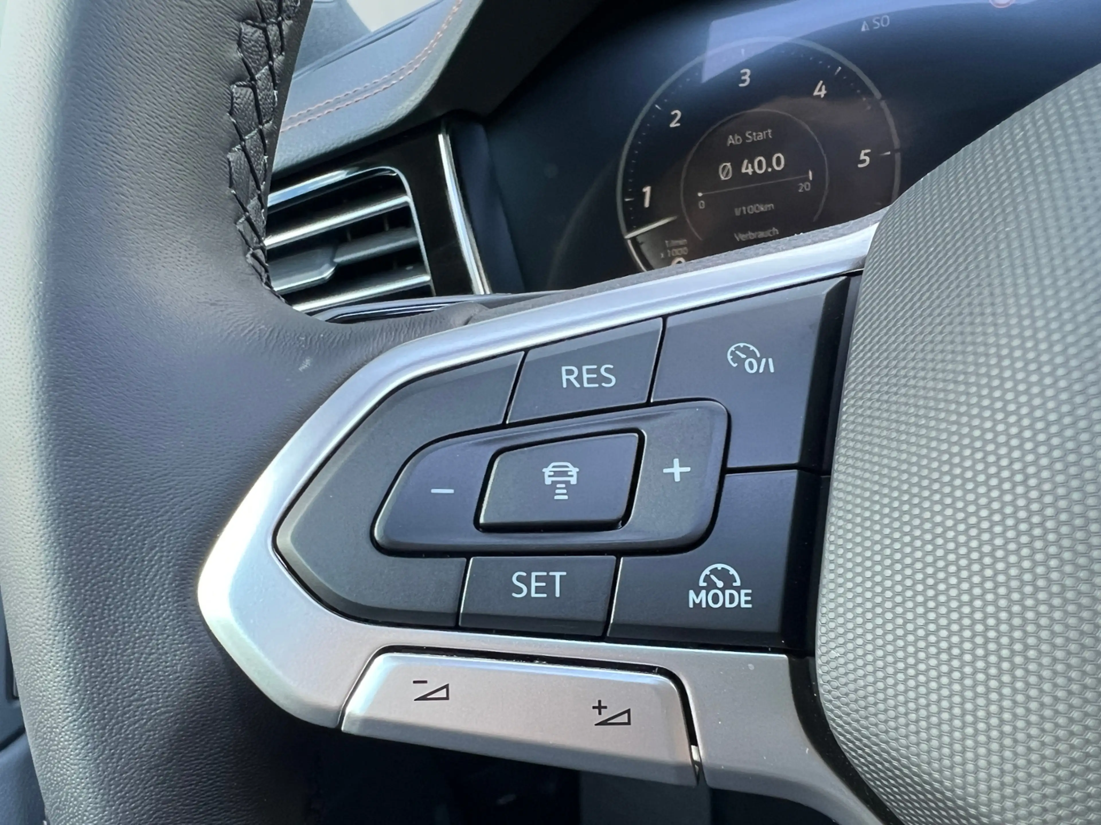 Volkswagen Touareg Elegance 3.0 TDI 4MOTION *AHK, Pano, Dynaudio, Of — photo 14