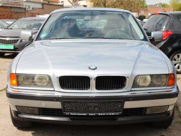 728i*Automatic*SD*Allwetter*AHK*Tüvneu*Leder*