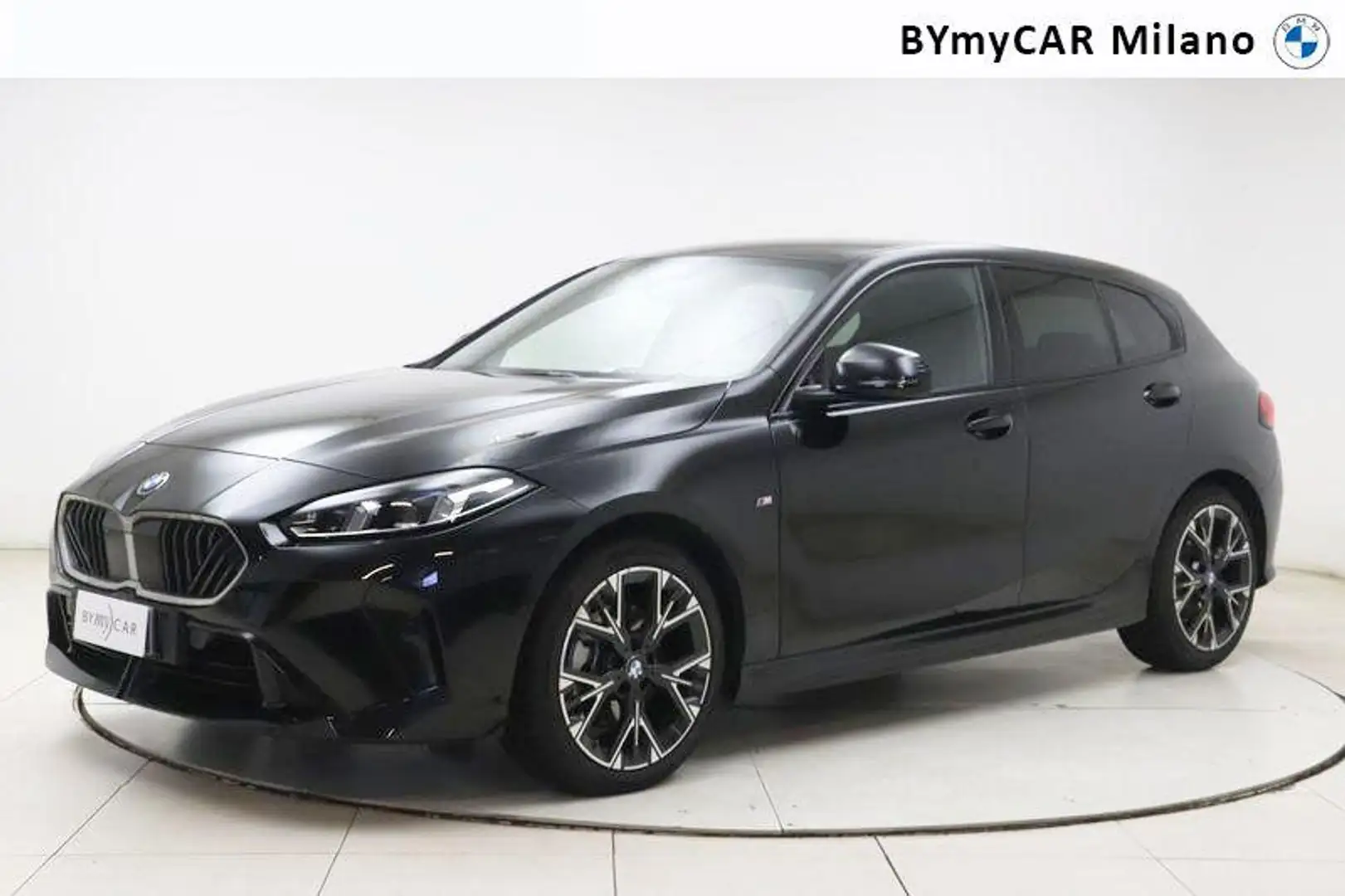 BMW 118 d MSport auto Zwart - 1