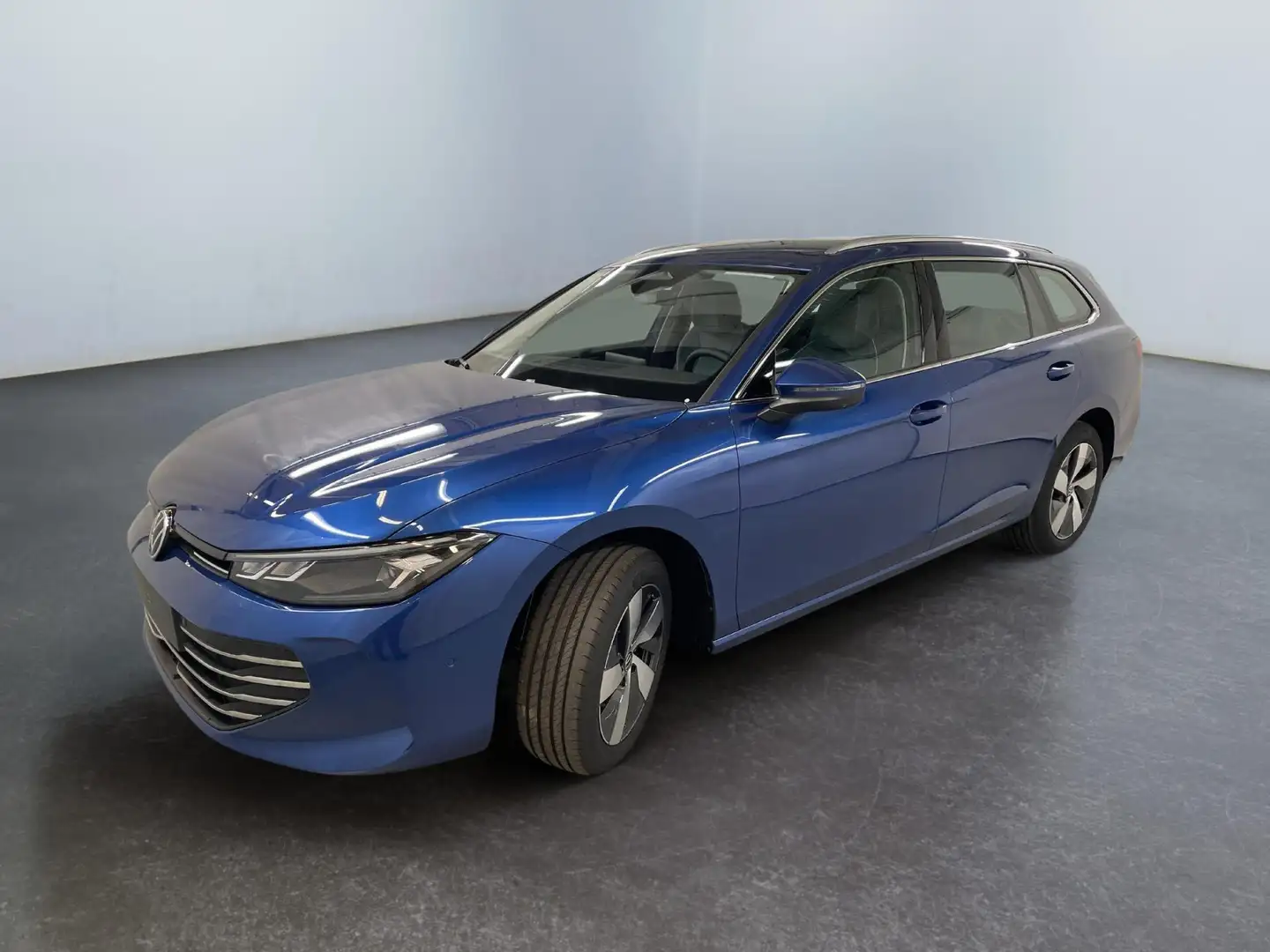 Volkswagen Passat Variant Business 1.5 eTSI 150PS/110kW DSG7 2025 +17" Bo... Blauw - 2