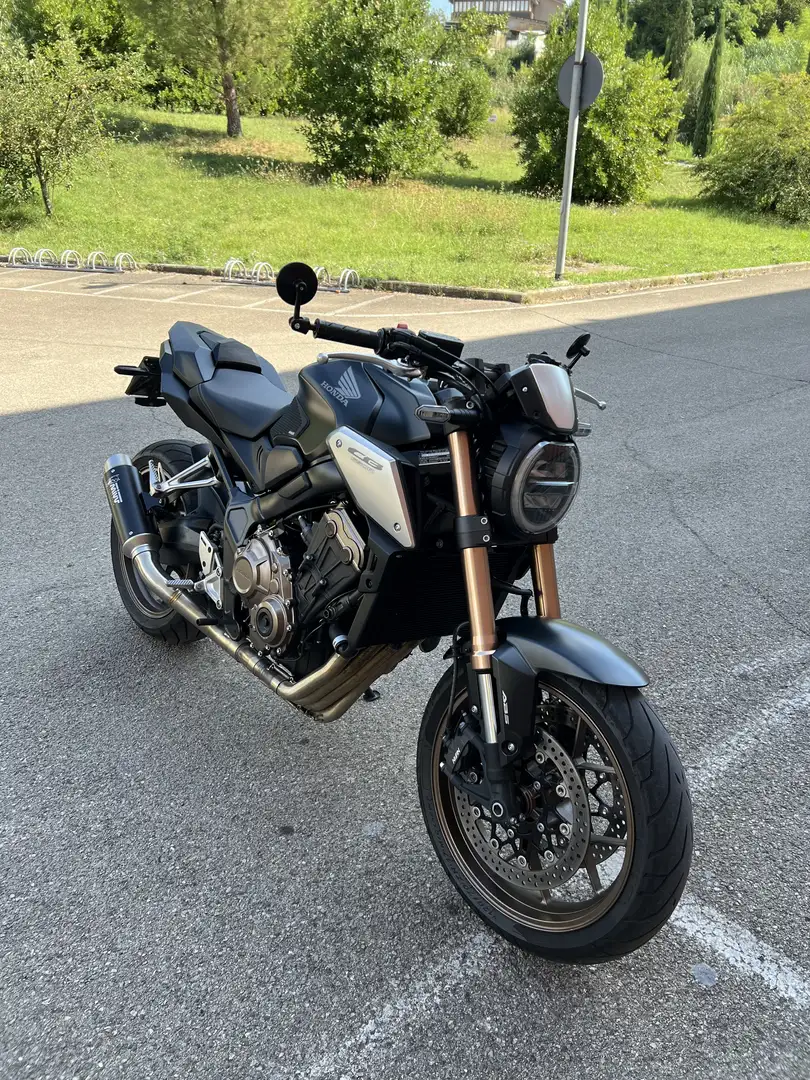 Honda CB 650 R - 1