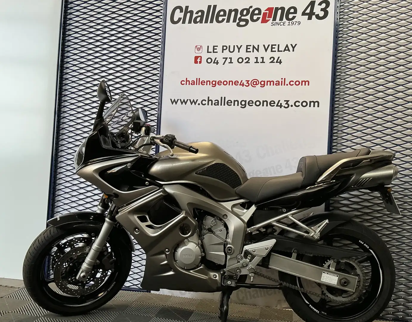 Yamaha FZ 6 Gris - 1