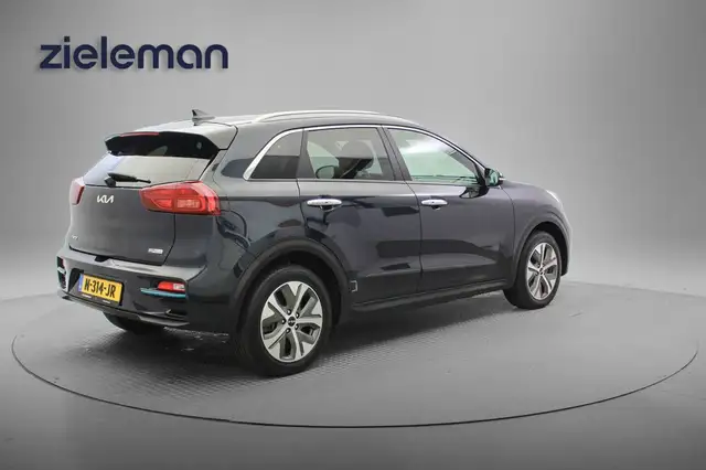 Kia E-Niro view 18