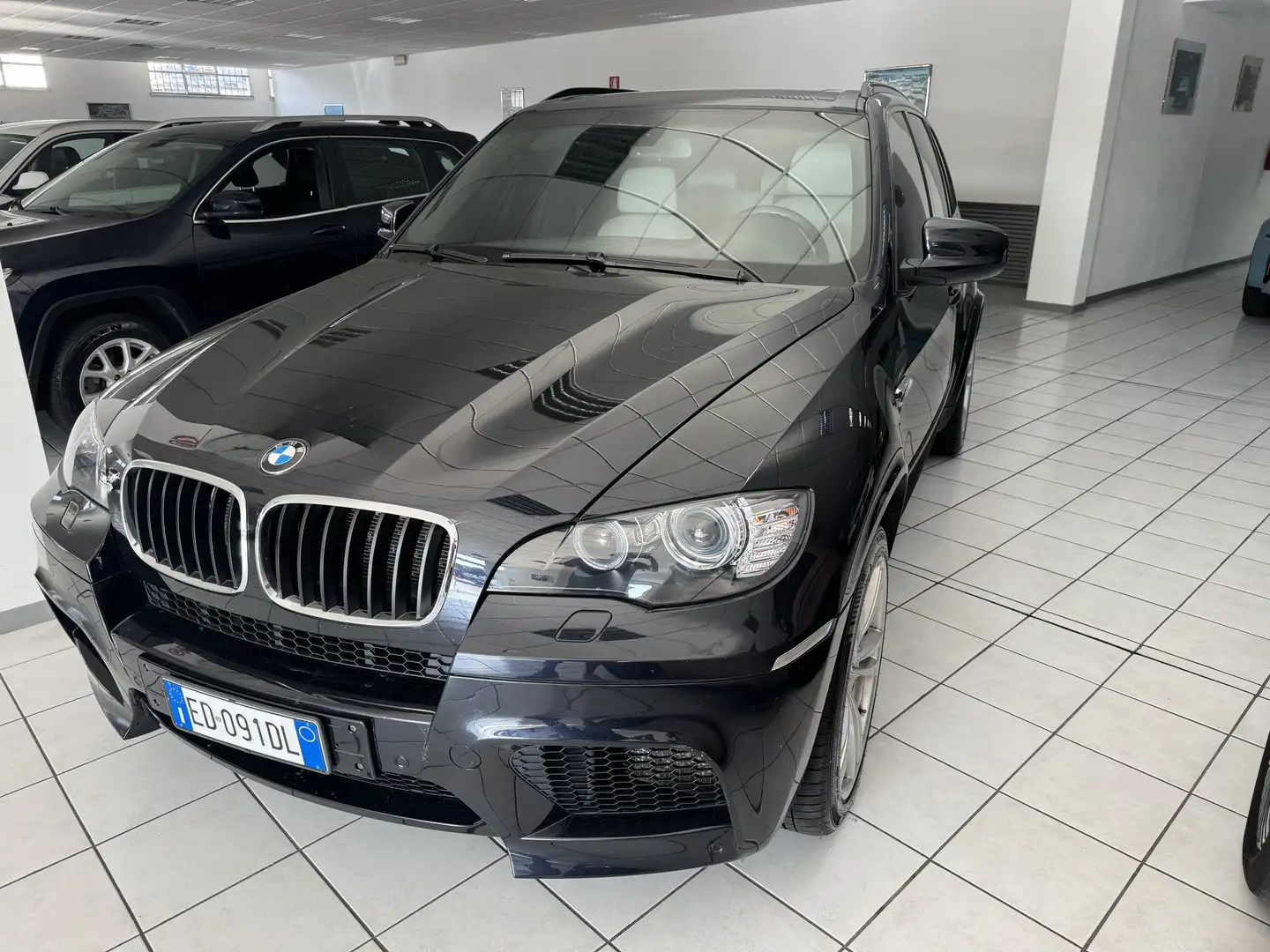 BMW X5 M 4.4 V8 - 1