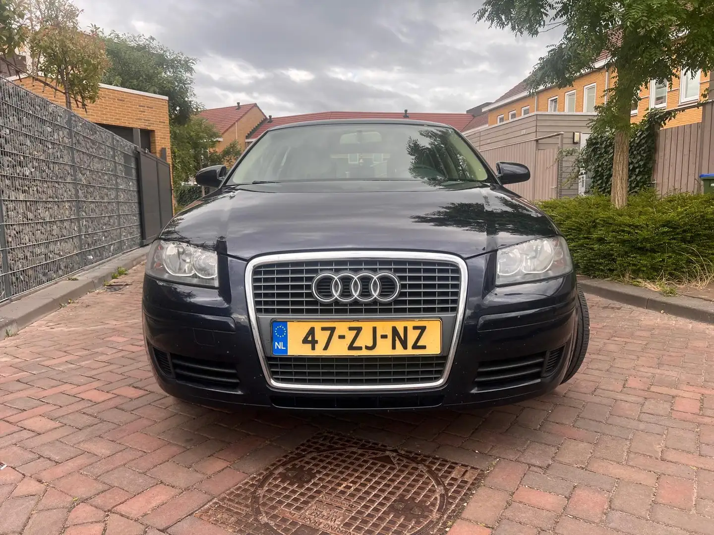 Audi A3 Sportback 1.4 TFSI Attraction Business Blauw - 2