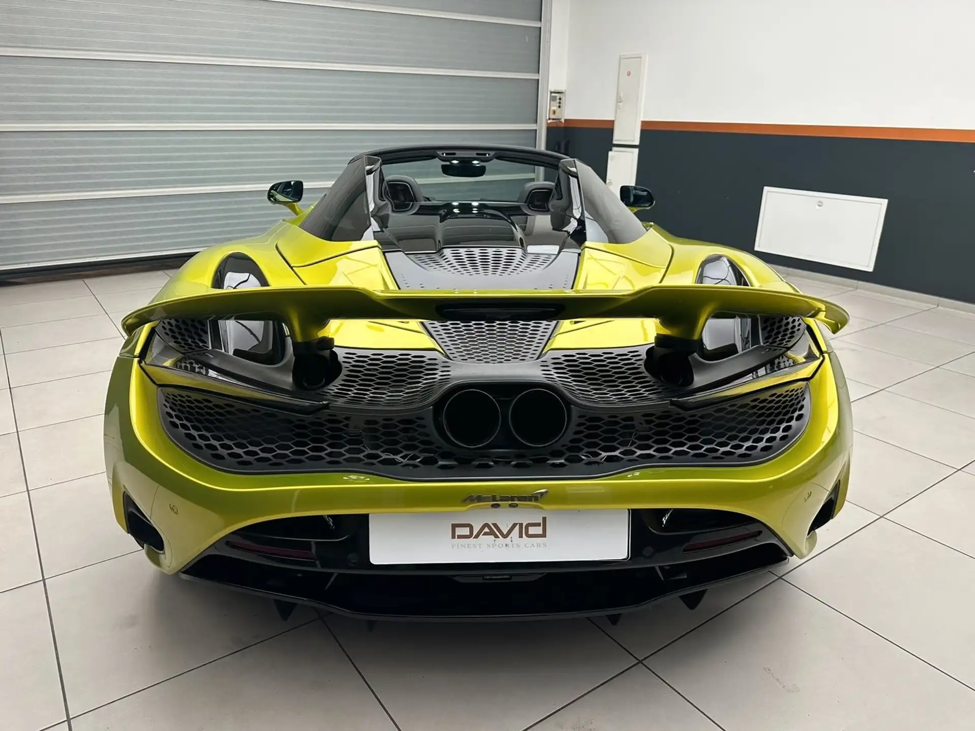 맥라렌 750S 750 2024 옐로 사진 3