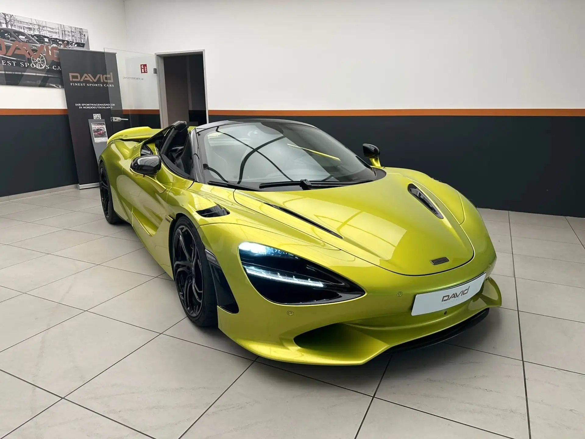 맥라렌 750S 750 2024 옐로 사진 1