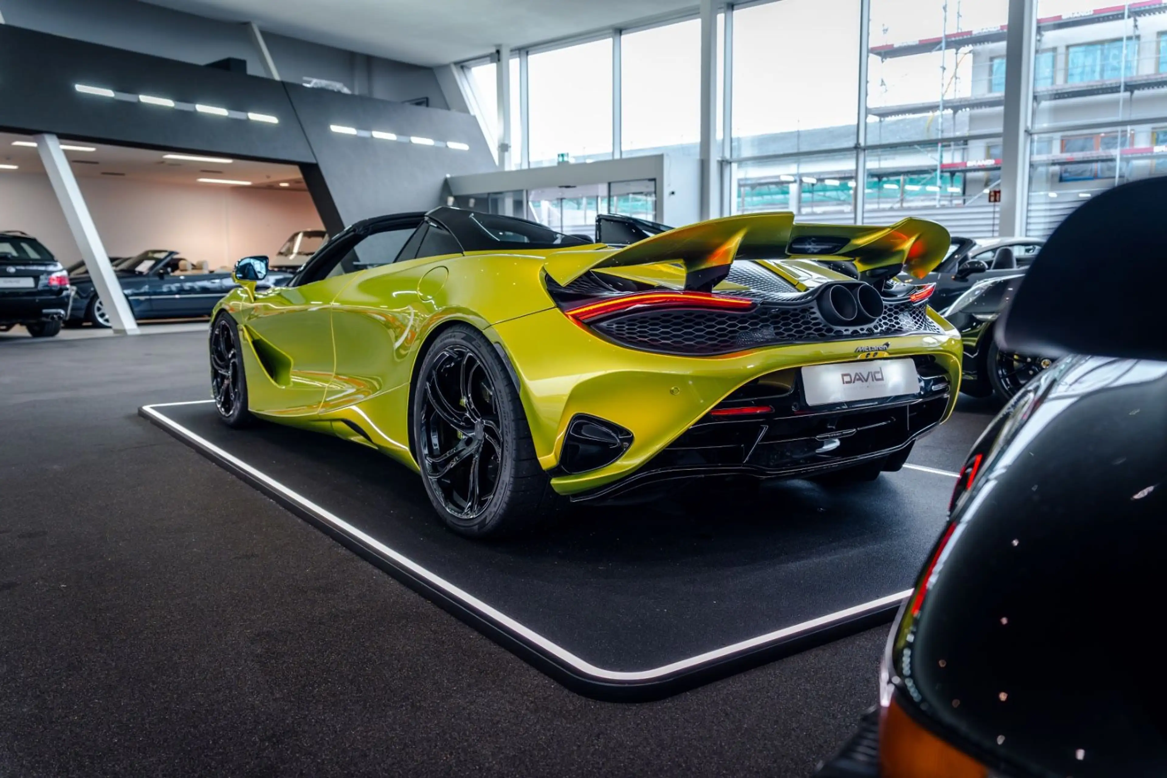 McLaren 750S *VAT*Lift*PPF*Carbon*McLaren Warranty 09/27* — photo 4