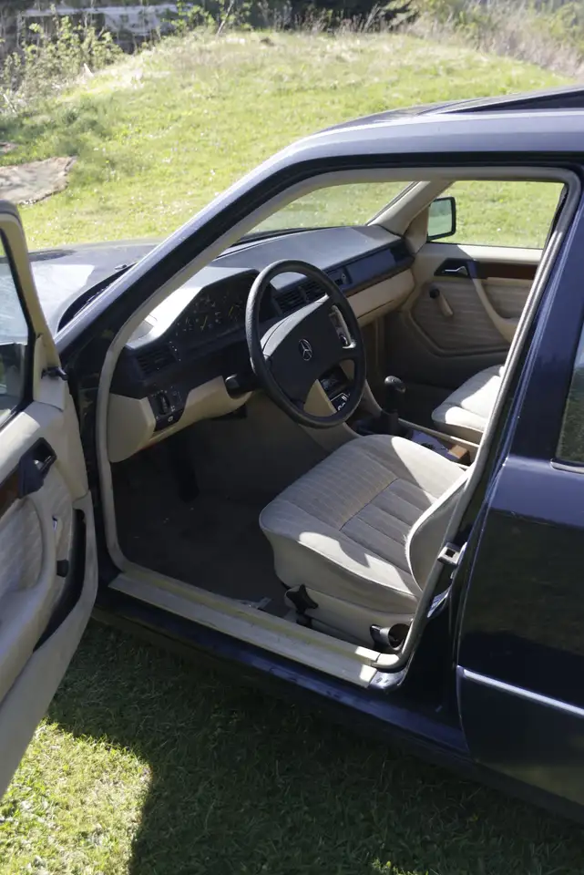 Mercedes-Benz 190 D, foto 11